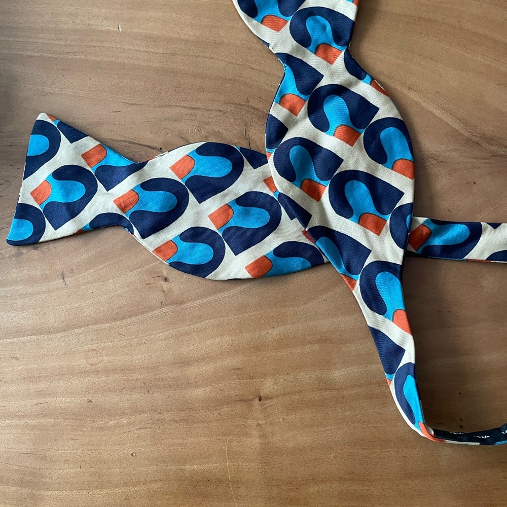 Mid Modern Patterned Bow Tie - image 1